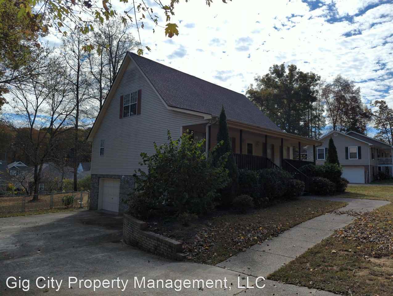 6422 Levi Rd - Photo 3 of 36