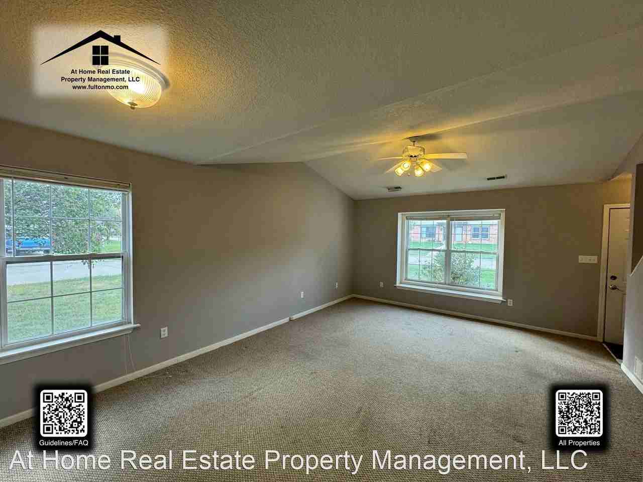 Mexico Duplexes - Photo 3 of 27