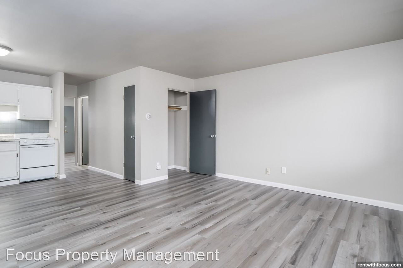 1004 Main St. - Photo 2 of 11