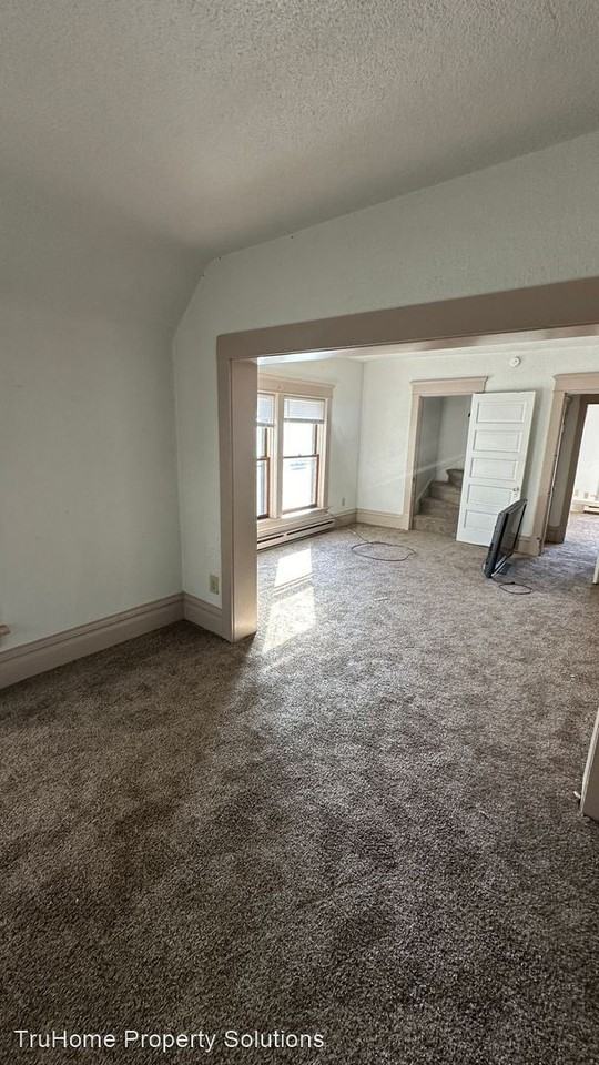 1623 3rd Ave S. - Photo 3 of 18