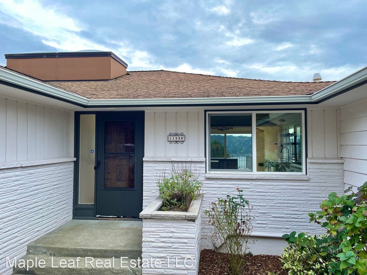 11330 Sand Point Way Ne - Photo 3 of 50