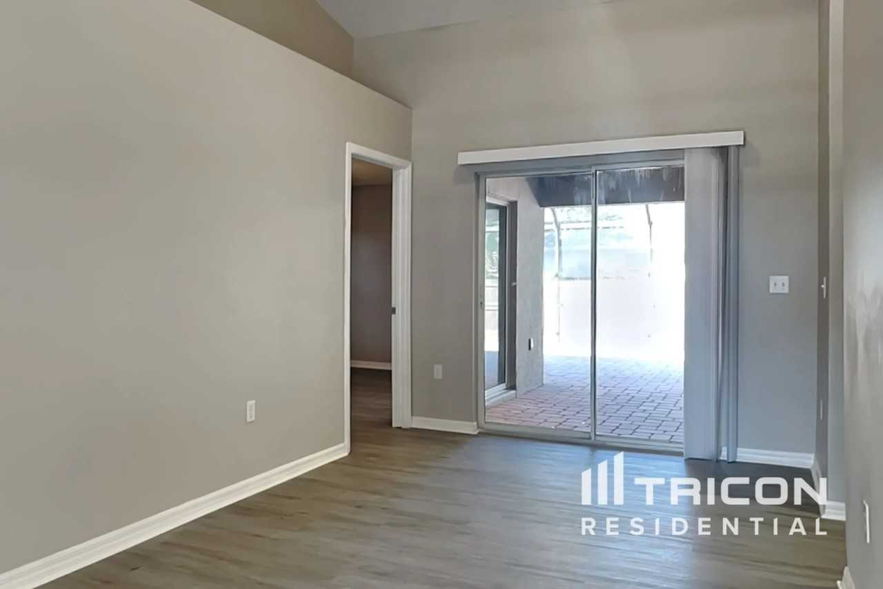 7257 Mauna Loa Blvd - Photo 3 of 17