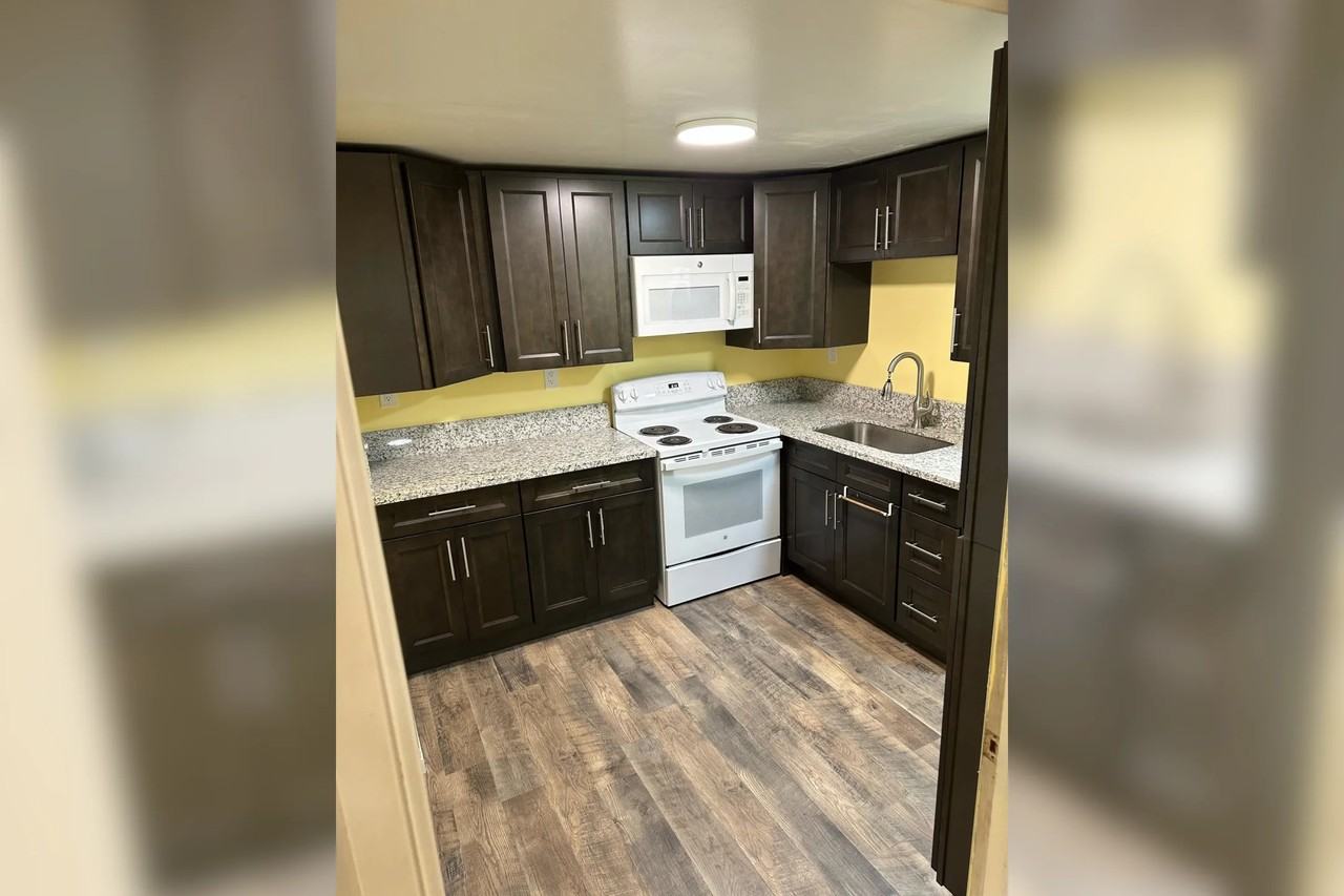 1225 Sw Texas St - Photo 2 of 10