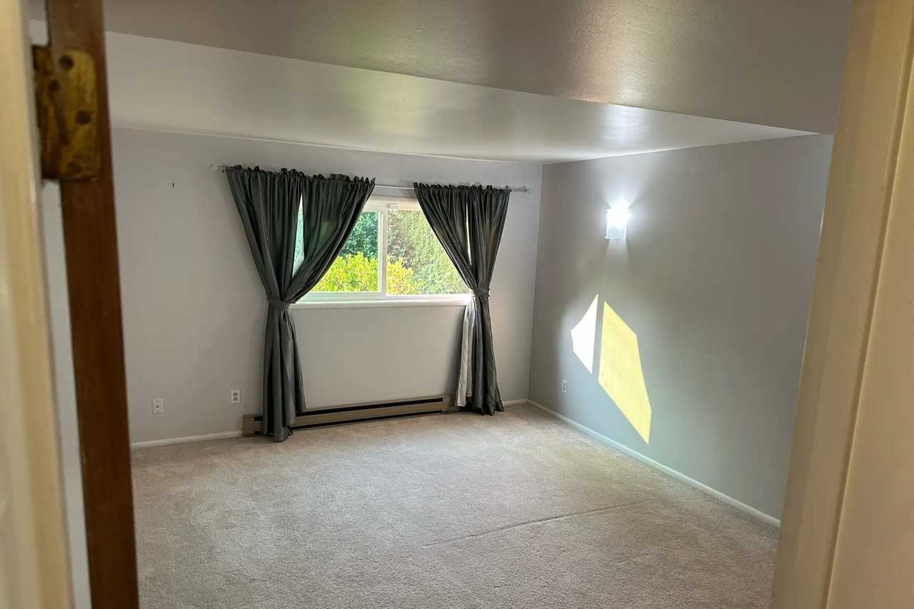1225 Sw Texas St - Photo 3 of 10