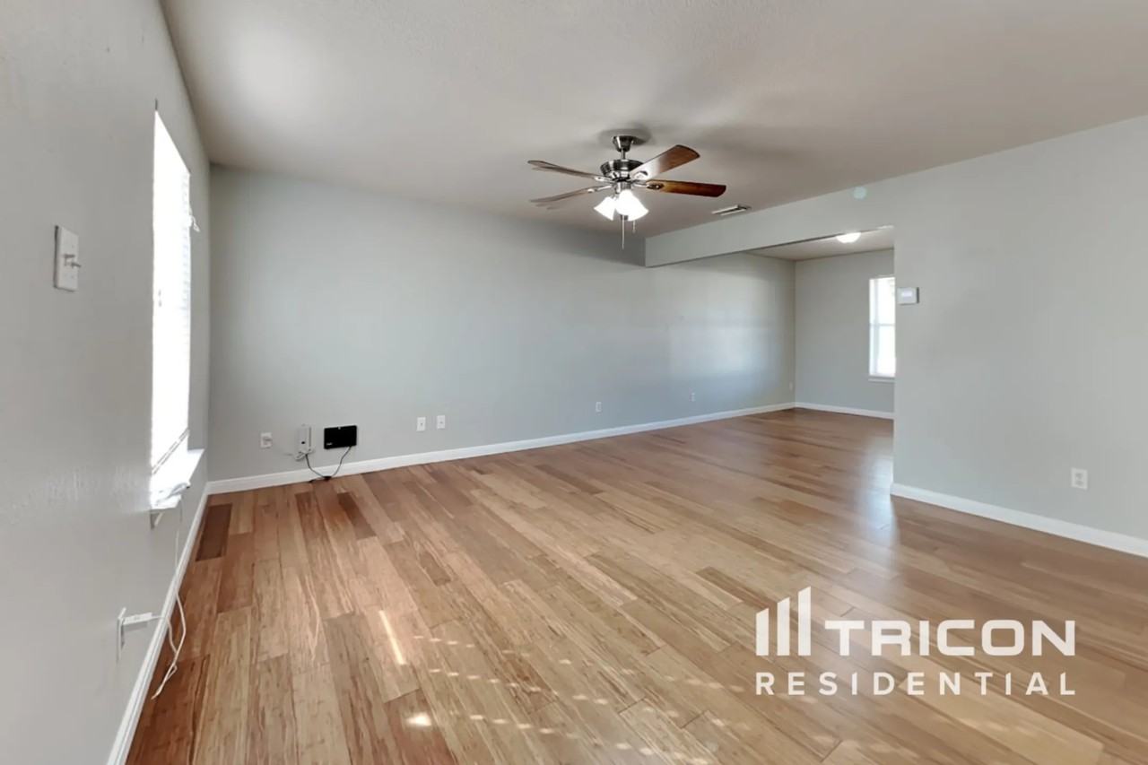 5003 Hauna Ln - Photo 3 of 33
