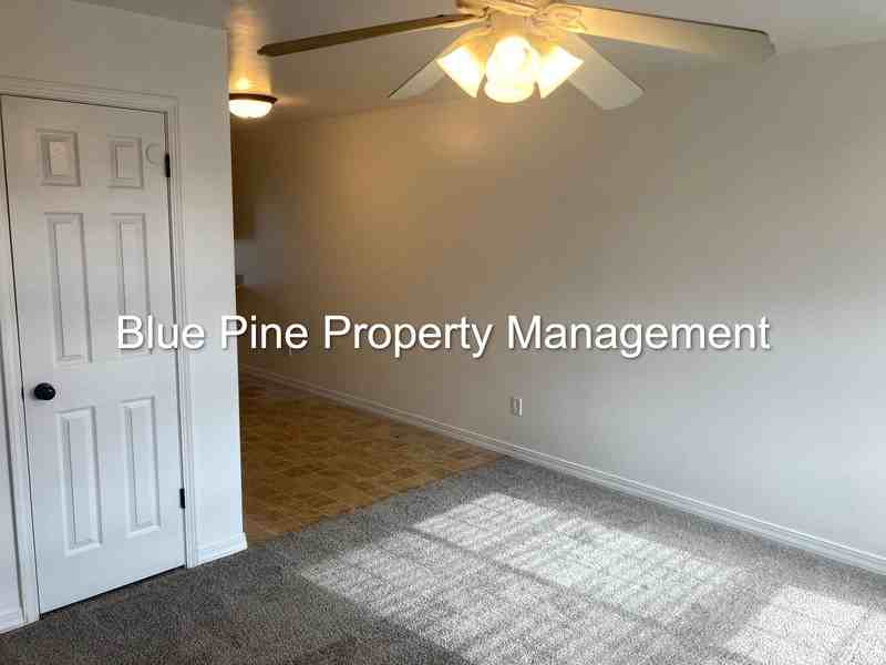 2866 Hunters Loop #500 - Photo 2 of 12