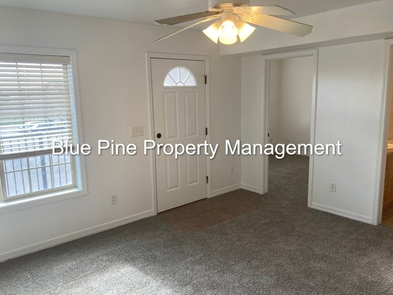 2866 Hunters Loop #500 - Photo 3 of 12