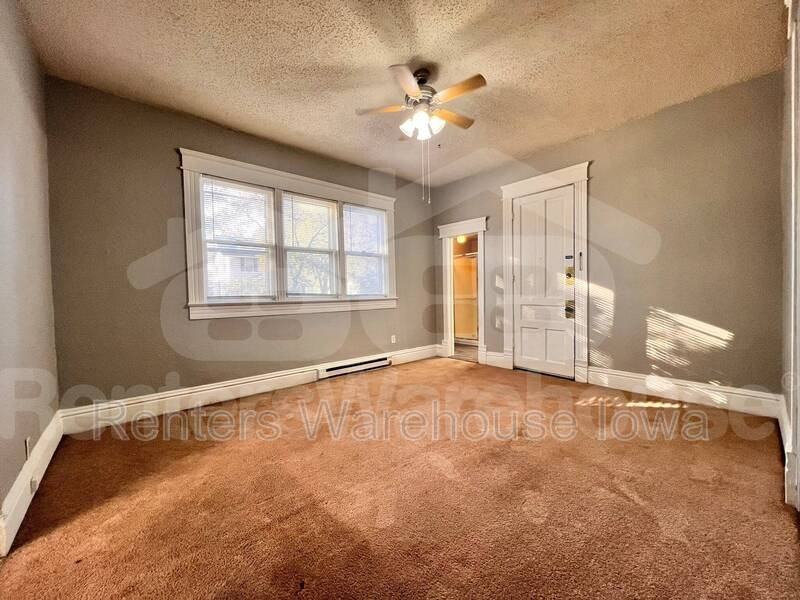 3419 1st St #2 - Photo 2 of 10