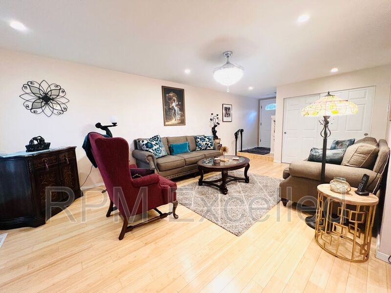 2855 Forest Ridge Dr Se - Photo 3 of 22