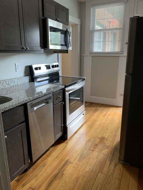 404 N Cleveland St, Richmond, VA 23221 - Photo 3 of 25