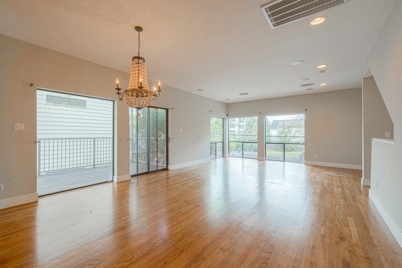 4305 Eigel St - Photo 7 of 28