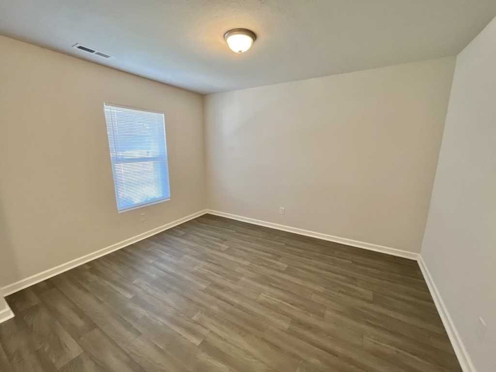 2253 Roaming Hills Dr - Photo 3 of 16