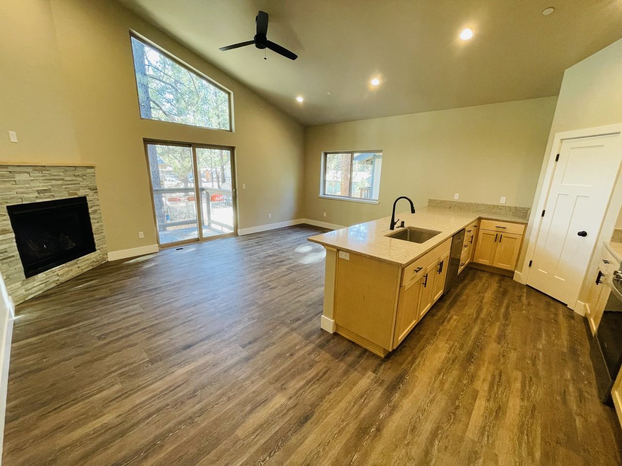 2494 Conestoga St - Photo 2 of 2