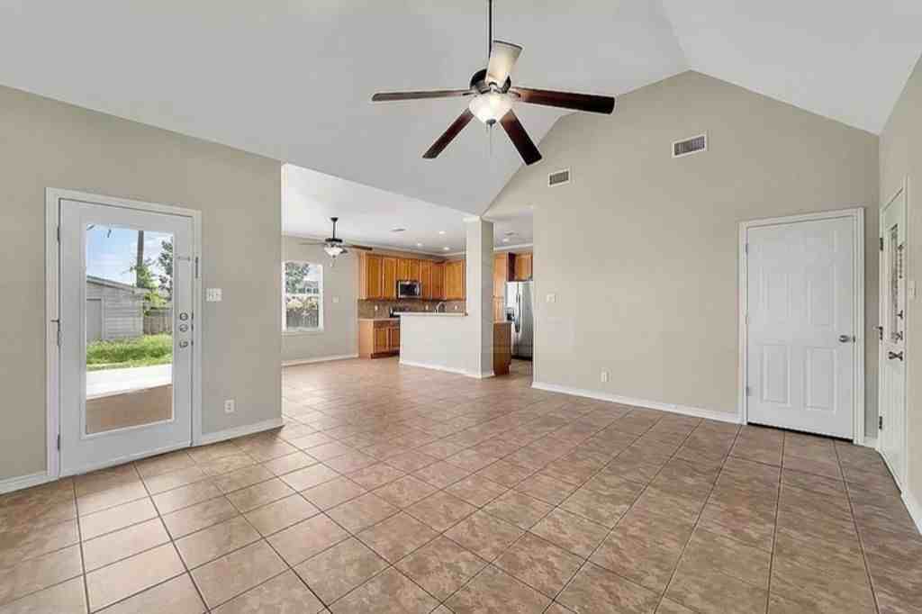 5305 Rimes Ranch Rd - Photo 2 of 26