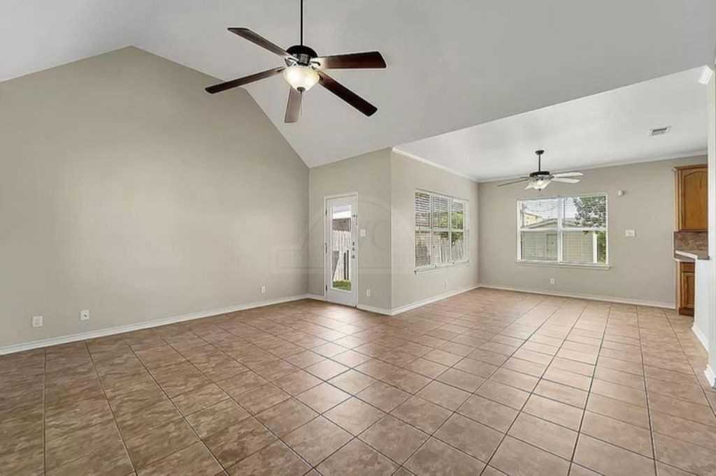 5305 Rimes Ranch Rd - Photo 3 of 26