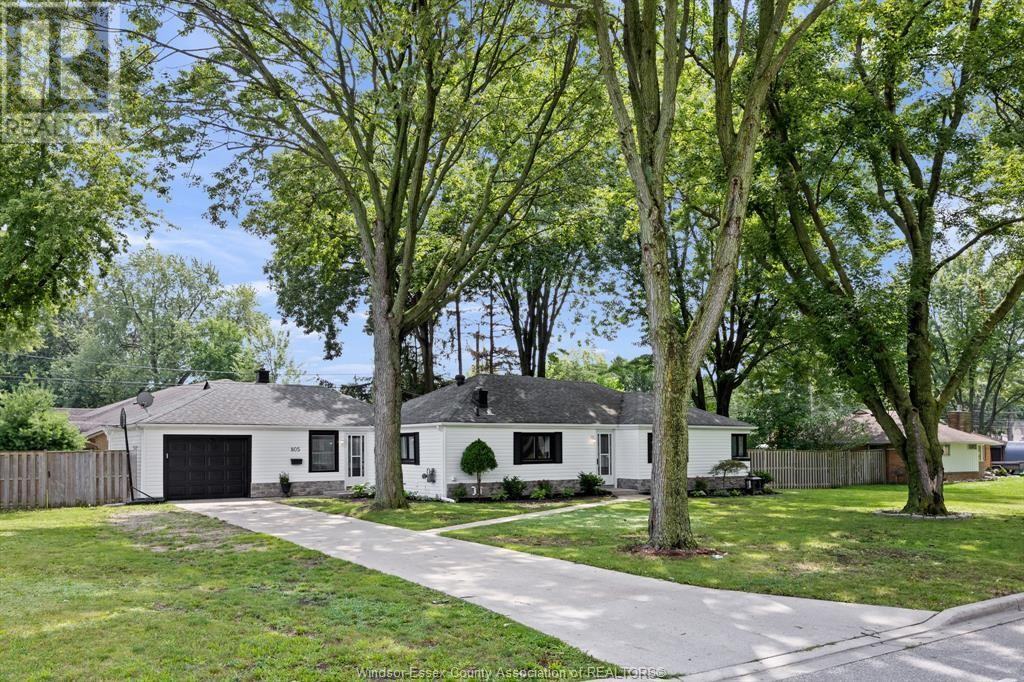 805 Roselawn Dr - Photo 2 of 35