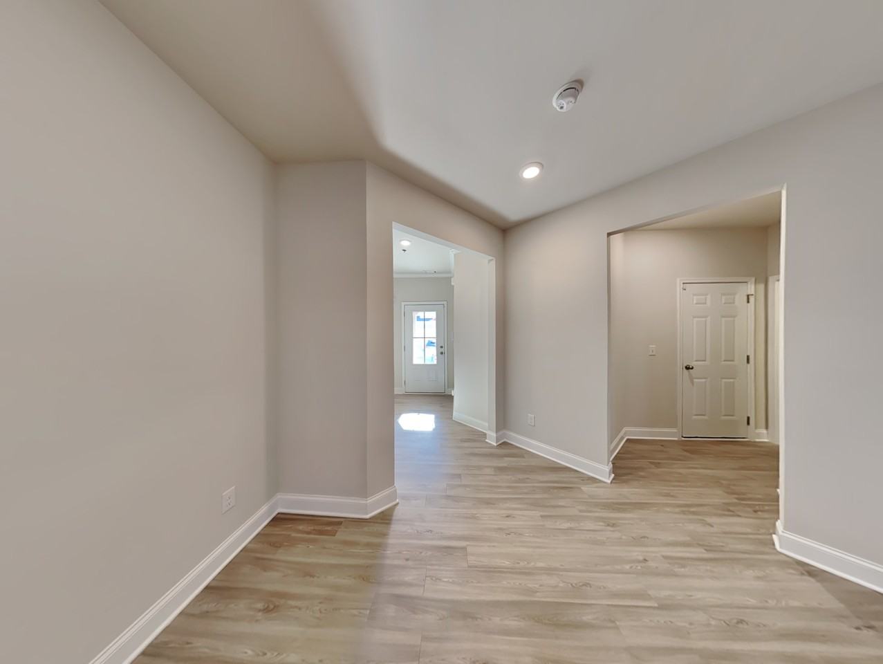 122 Wayne Ln - Photo 2 of 24