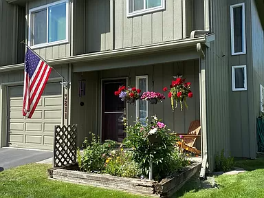 3811 Hampton Dr - Photo 2 of 33