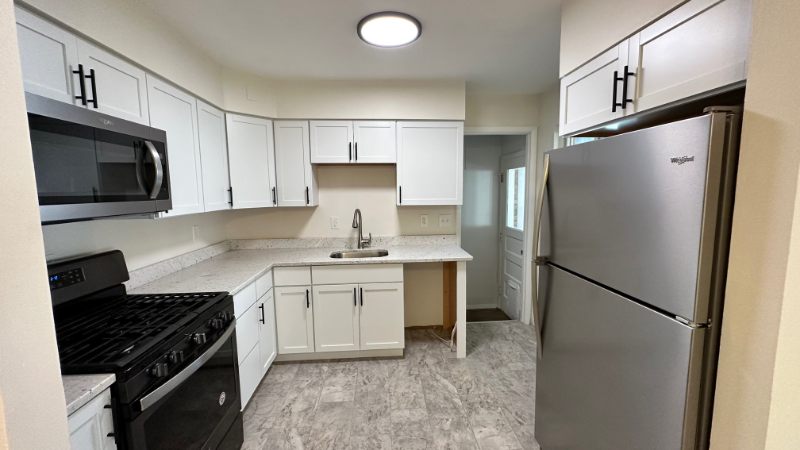 10850 Willfleet Dr - Photo 3 of 11