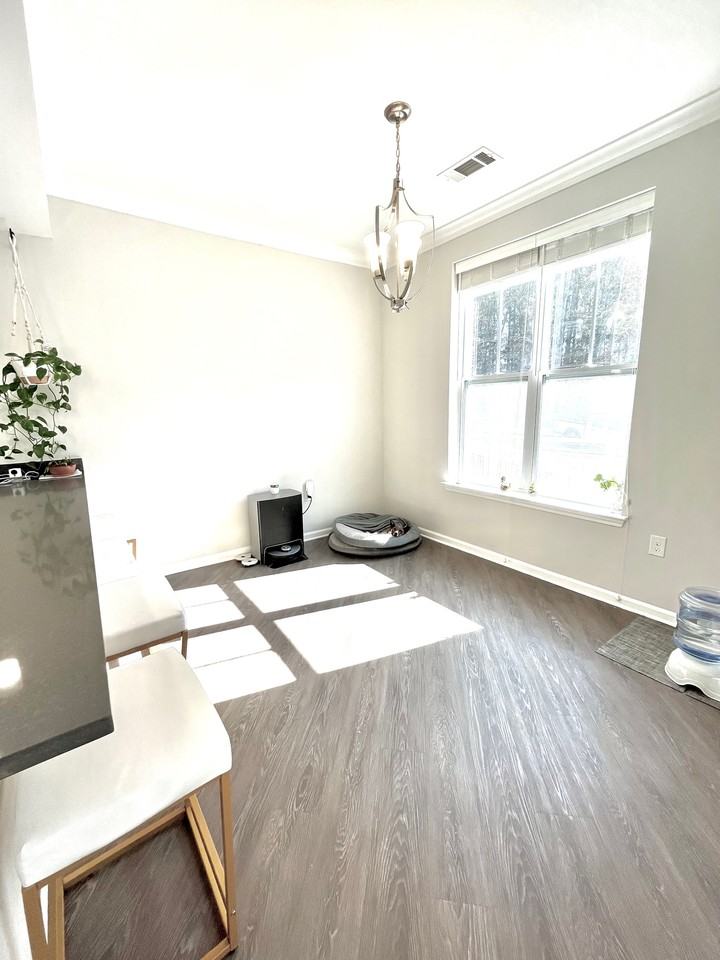 110 Wades Way - Photo 2 of 23