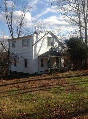 2878 Stoney St - Photo 3 of 10