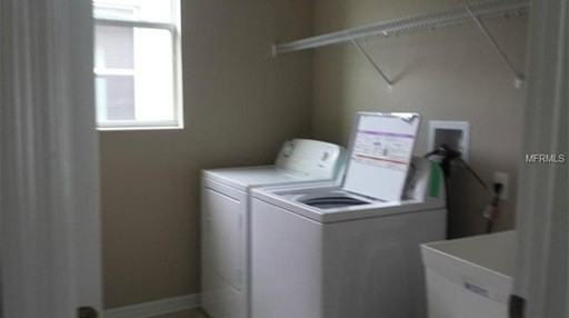 8714 Lovett Ave - Photo 3 of 11