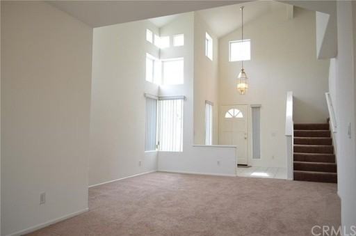 323 S Larkwood St - Photo 3 of 8