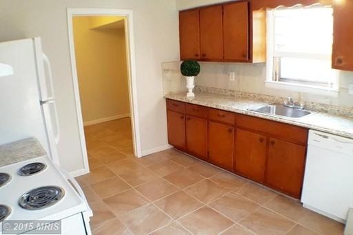 7742 Leesburg Pike - Photo 3 of 16