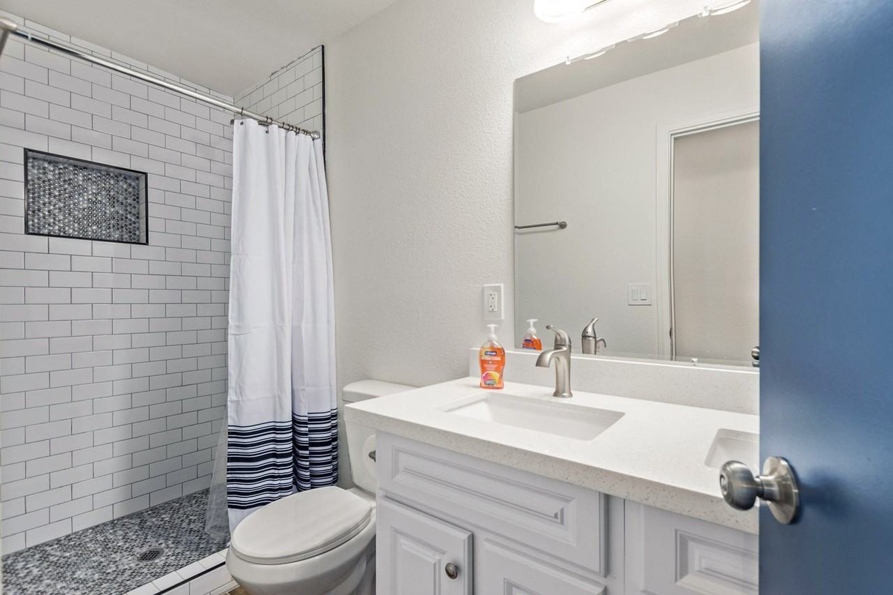 E Flint St - Photo 6 of 19