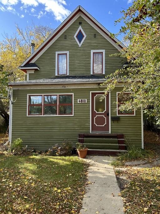 4810 47 St #4810 - Photo 3 of 5