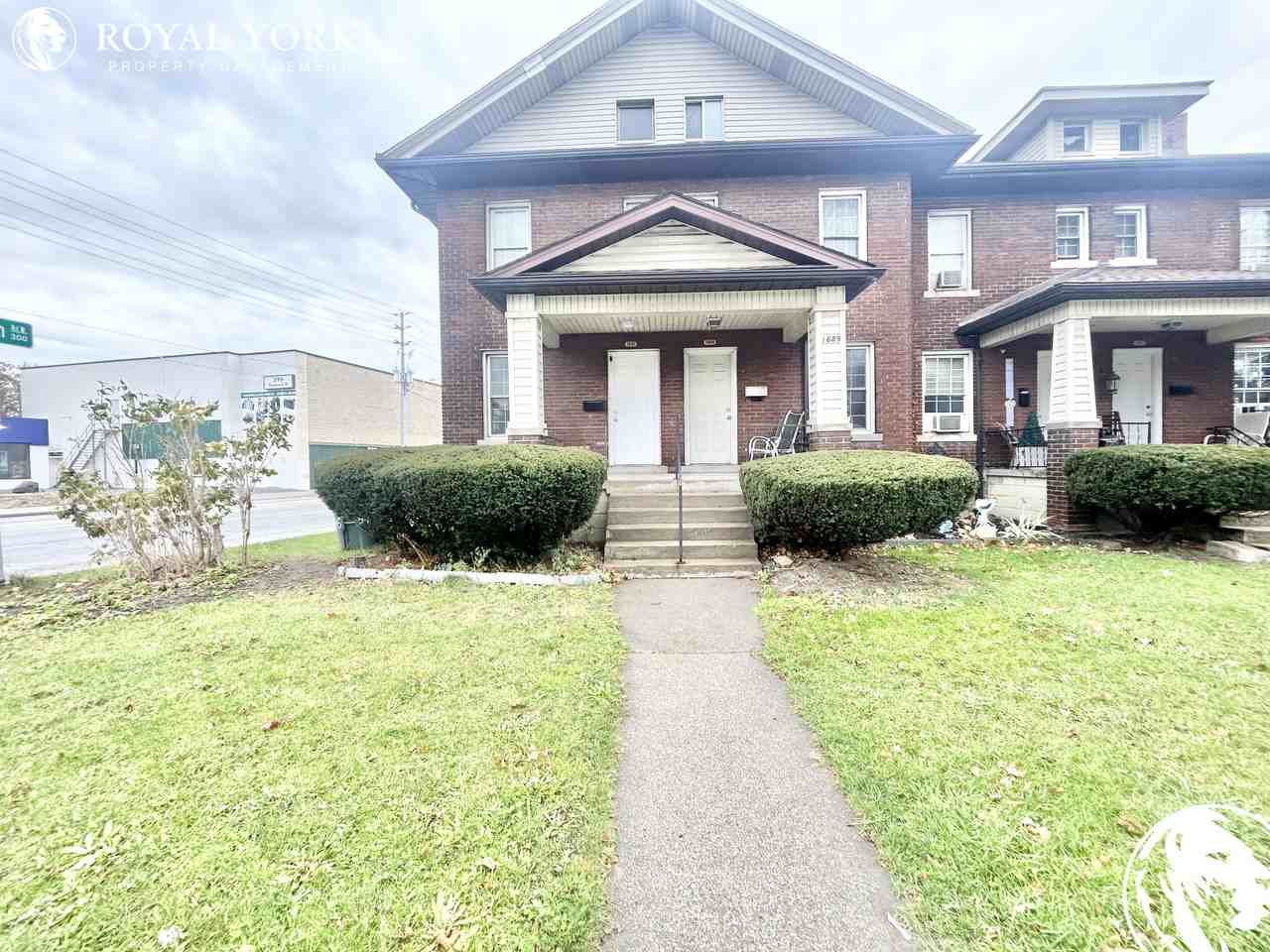 1691 Dougall Ave - Photo 2 of 39