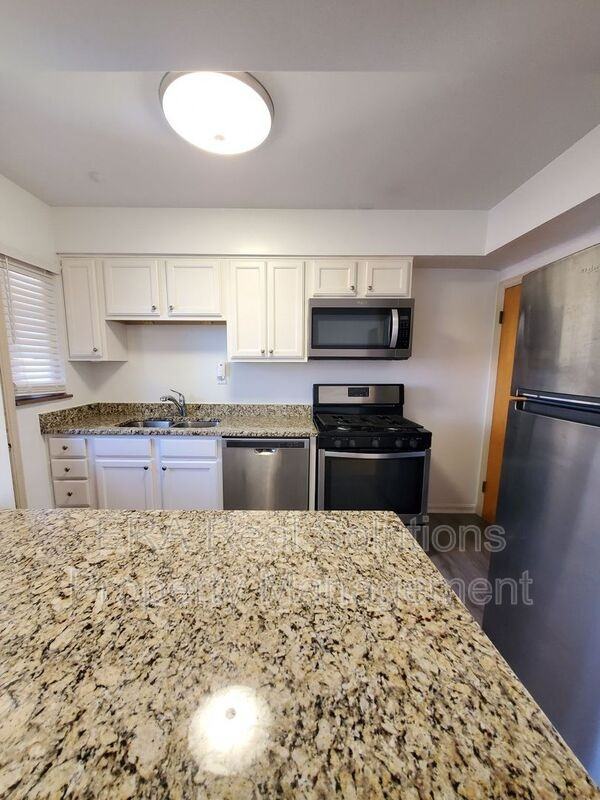 1534 Waltham Rd - Photo 3 of 24