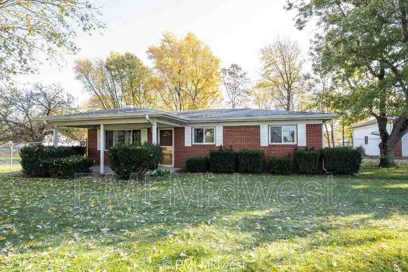 11638 N Division Rd - Photo 3 of 36