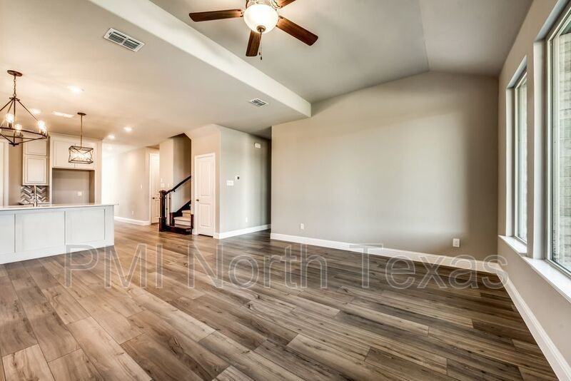 2116 Covey Ct - Photo 5 of 30