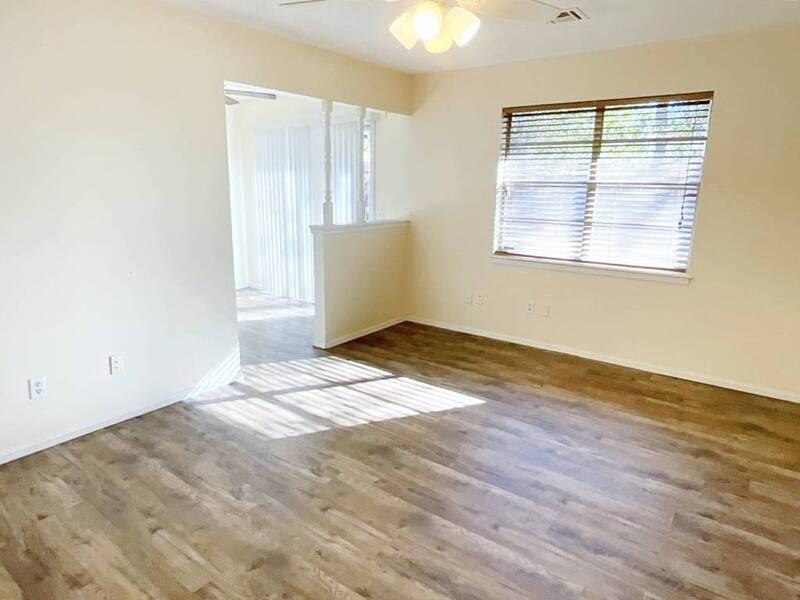 644 Woodland Way - Photo 2 of 9