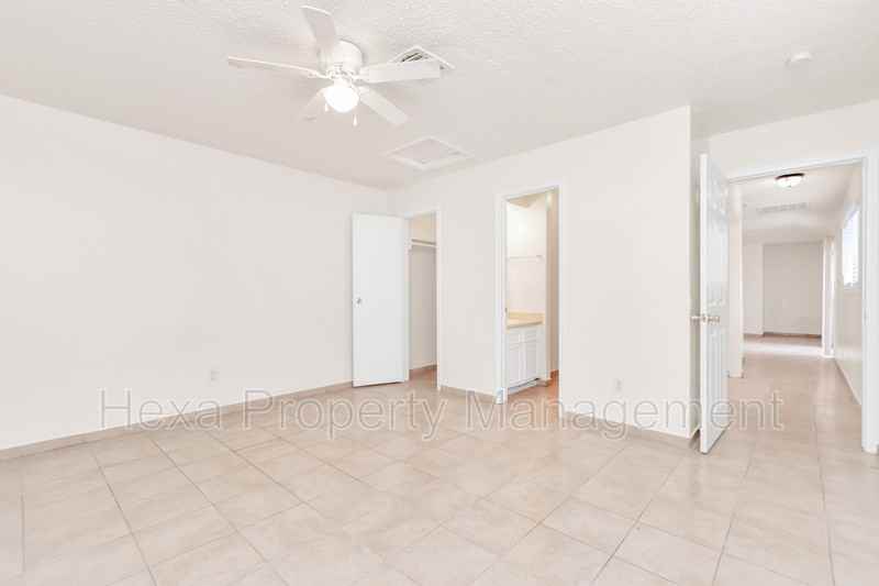 6021 Bonn Echo Ln - Photo 5 of 15