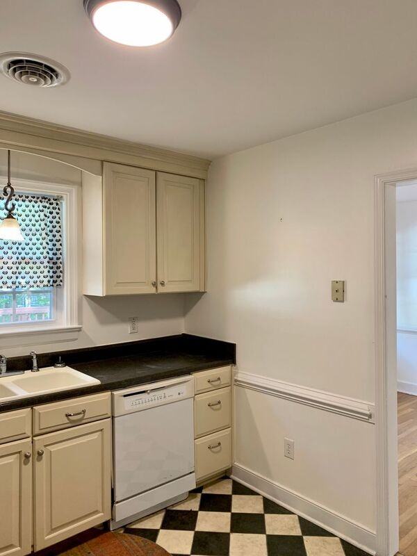 8838 Chippenham Rd - Photo 3 of 17
