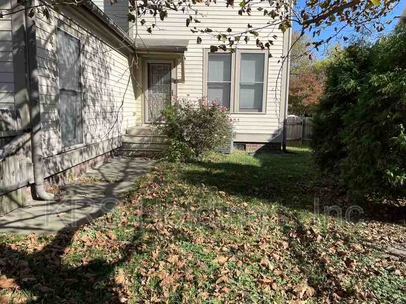 3215 Omohundro Ave - Photo 5 of 29