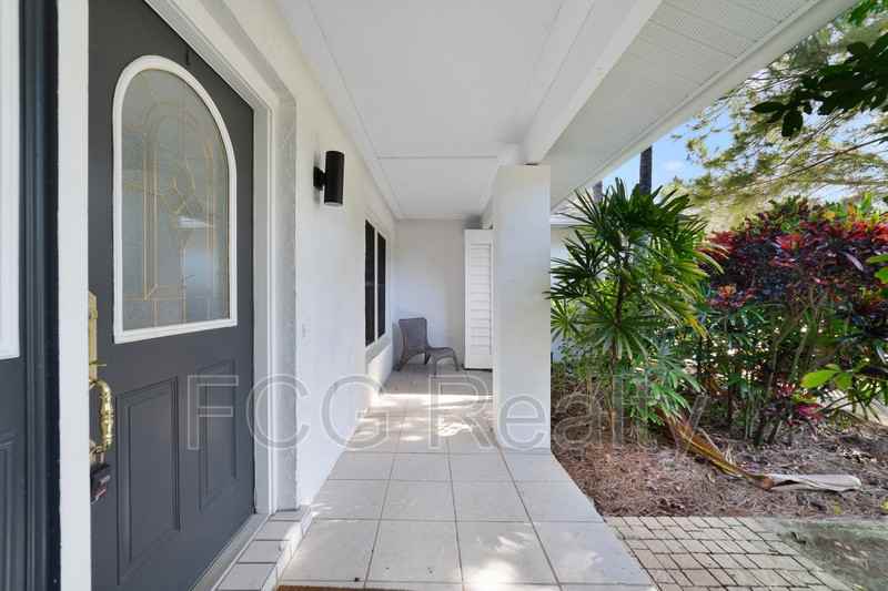 8441 Granada Blvd - Photo 3 of 23