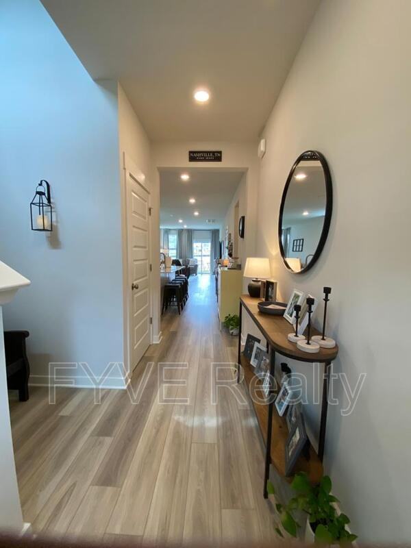 Sawgrass West - Photo 2 of 40