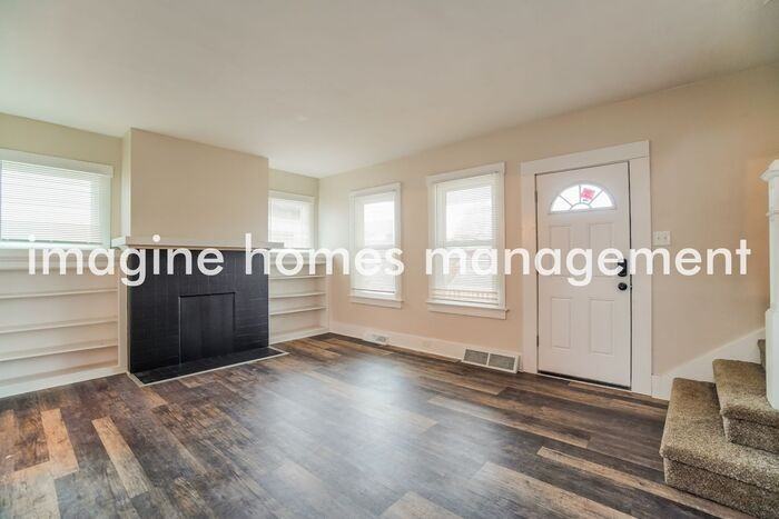 234 Lakewood Ave - Photo 3 of 14