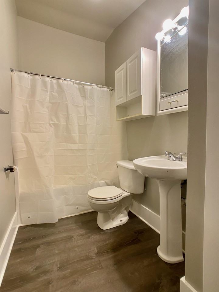 820 S Minnesota Ave #4 - Photo 6 of 6