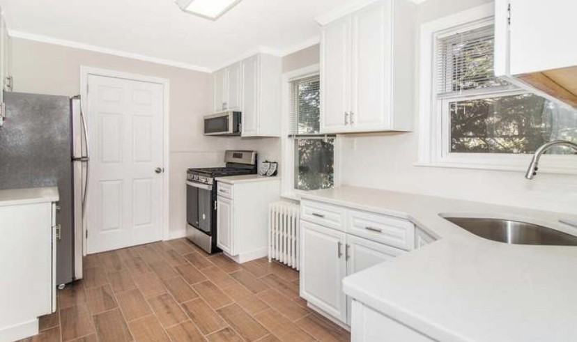 187 Stone Ave #1 - Photo 2 of 9