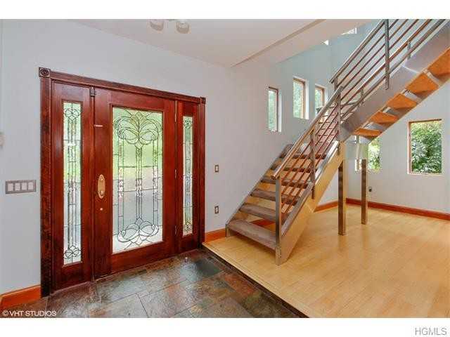 57 Dunderberg Rd - Photo 2 of 25