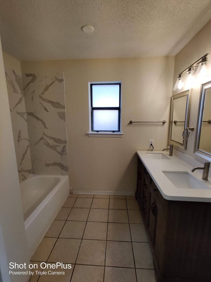3312 Timber Oak Dr - Photo 2 of 5