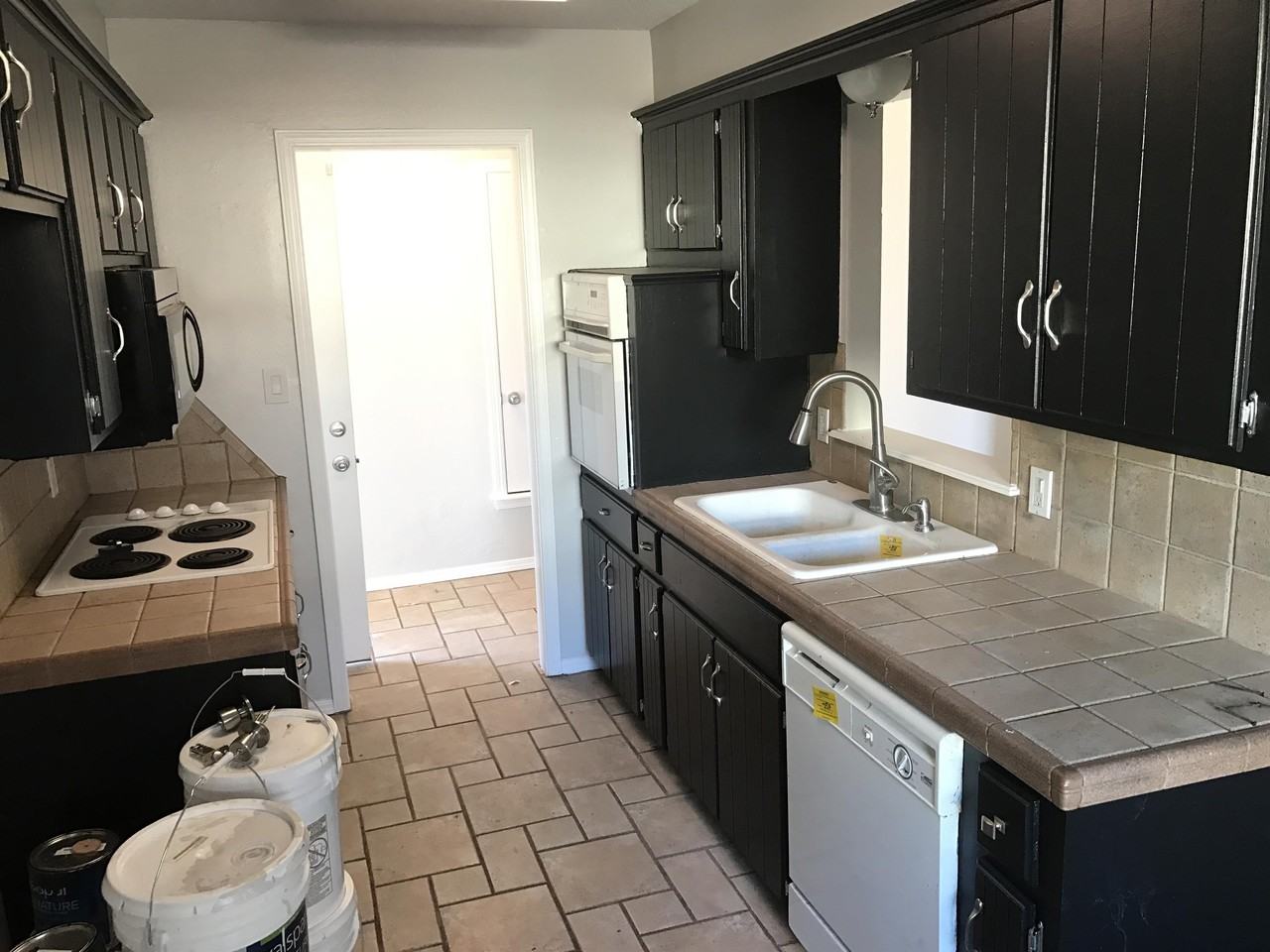 5 Dakota Dr #83 - Photo 5 of 13