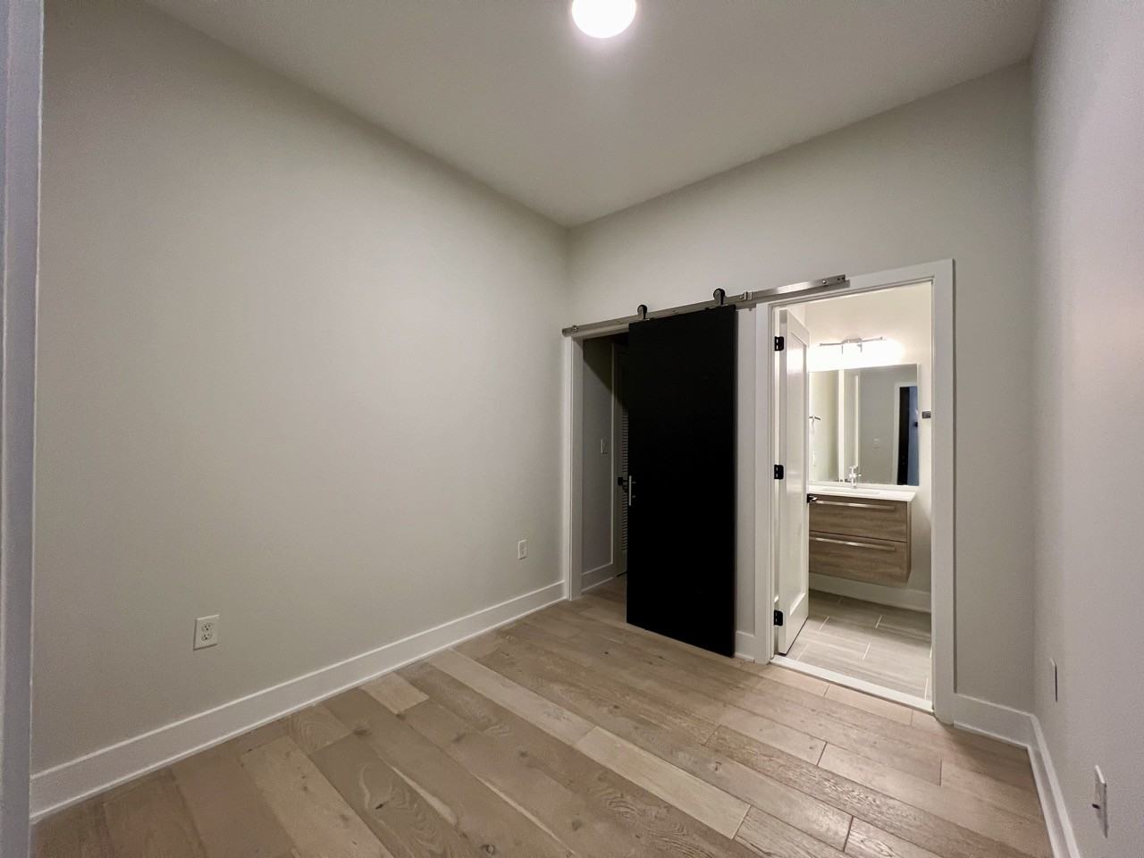 7129 Georgia Ave Nw #4 - Photo 5 of 17