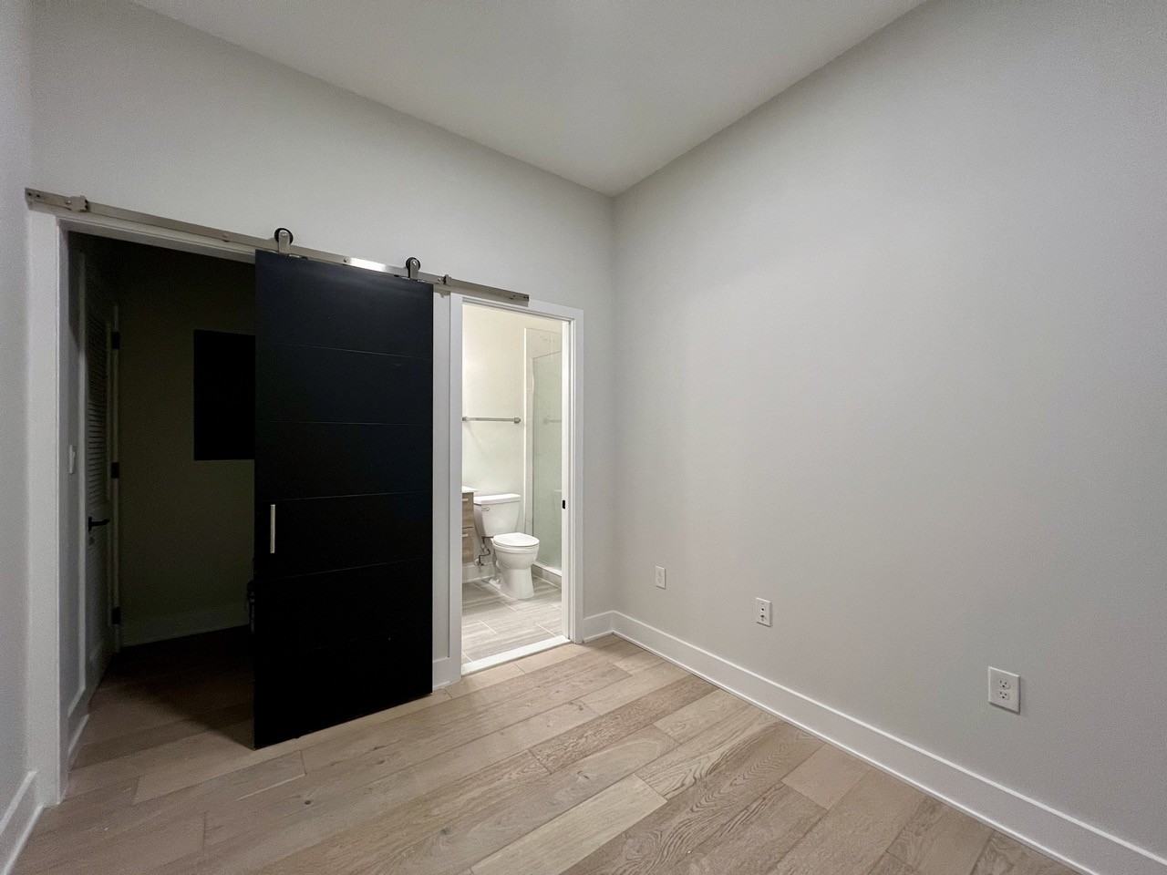 7129 Georgia Ave Nw #4 - Photo 6 of 17
