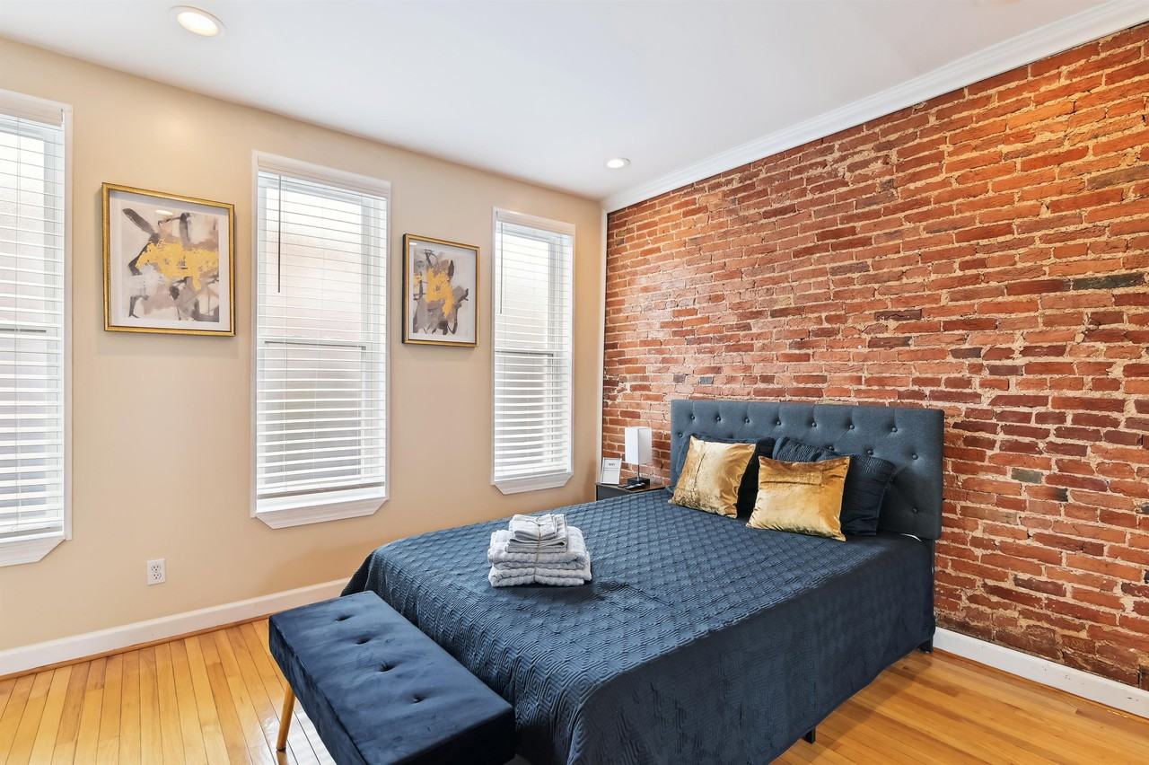 1314 South Hanover Street Large Private, Baltimore, MD 21230 1 Bedroom House for 1,500/month