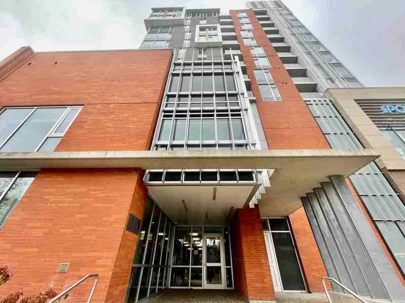 118 Holmwood Ave #707